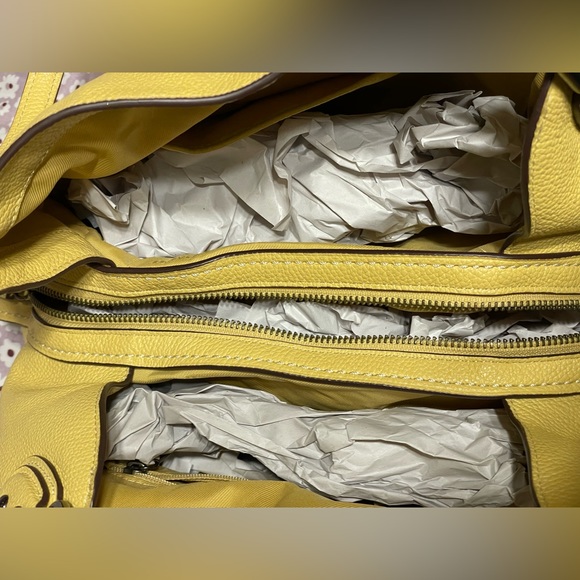 Rare Yellow Coach Bag - Picture 5 of 6